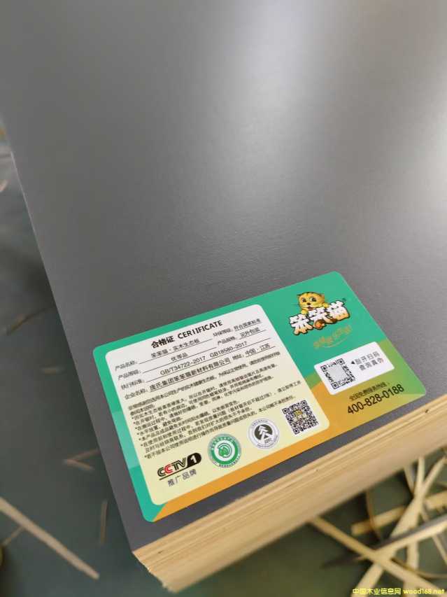 ɼľB