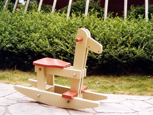 ľR WOODEN HOUSEԔB